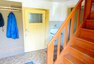 Abbruch oder Generalsanierung - Desolates Wohnhaus auf 906 m² ebenem Baugrund