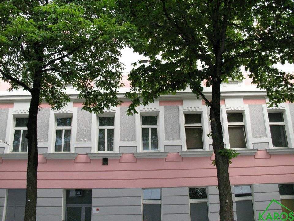 2-ZIMMER-ERSTBEZUG IN WUNDERSCHÖNEM GRÜNDERZEITHAUS!!!