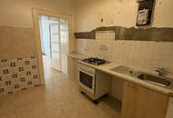 Sanierungsbedürftige 2 Zimmerwohnung 400 Meter vom Bahnhof Hernals entfernt (zukünftige U5 Station)