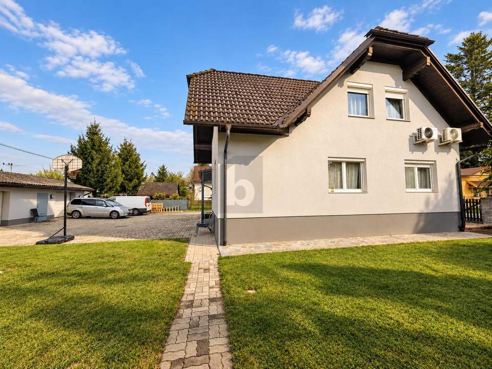 EINZIEHEN & WOHLFÜHLEN. SANIERTES FAMILIENHAUS