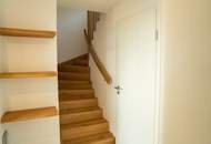 Italienischer Flair am Kulm – ästhetisches Eck-Toskana-Haus mit unverbaubarer Fernsicht in absoluter Ruhelage mit Ganztagssonne.