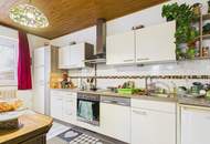 Haus mit 2 Wohneinheiten und ausgebautem Dachgeschoss in Blumau-Neurisshof, Bezirk Baden