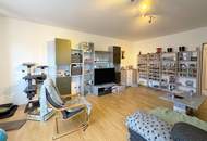 Lichtdurchflutete Wohnung über den Dächern von Graz mit Balkon, Parkplatz und Lift