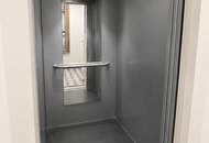 Gestalten Sie Ihren Wohntraum! Sanierungsbedürftige 2-Zimmer-Altbauwohnung mit viel Potenzial &amp; hervorragender öffentlicher Anbindung an die U1 &amp; U2 - schnell zugreifen!