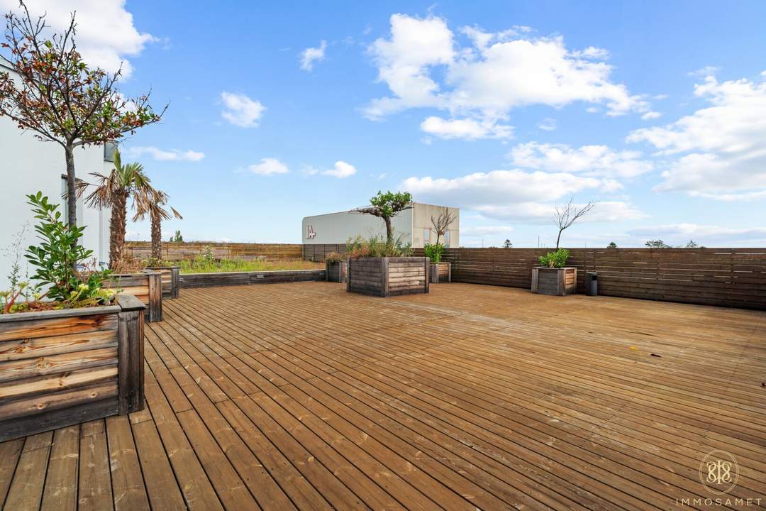 Außergewöhnliche Gewerbefläche in Wien: 2.915 m², Räumlichkeiten, Terrasse & 24 Stellplätze!