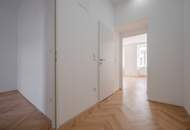 ++NEU++ Generalsanierte 2-Zimmer Altbau-Wohnung mit viel Potenzial!
