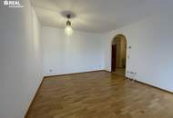 Ruhige 3-Zimmer-Dachgeschosswohnung mit Balkon und Tiefgaragenplatz