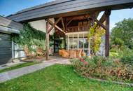 Sie brauchen viel Platz? Wir haben die Lösung. Sanierungsbedürftiges Architektenhaus in bester Lage.