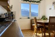 Ferienpension oder Familienidylle? Vielseitiges Wohnhaus mit Bergpanorama &amp; Potenzial