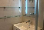 3 Zimmerwohnung in saniertem Wohnhaus perfekt gelegen mit Loggia