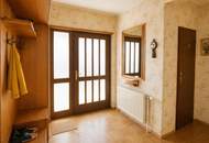 Kleines Haus, großes Grundstück mit Fernblick – Ruhelage nahe Wien, ideal für Pärchen