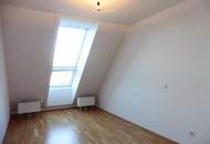 Zieglergasse: Top-moderne DG-Wohnung mit westseitiger Terrasse - Eine Ebene!!