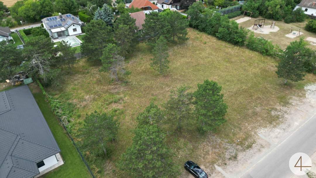 Bauträger aufgepasst! 4 Baugrundstücke nebeneinander 3644m²