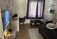 Charmanter Wohn(t)raum für Singles und Paare! Preiswerte 2-Raum-Wohnung mit praktischer Raumaufteilung in ausgezeichneter Lage - helle Essküche und modernes Badezimmer!
