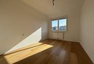 1160! Helle 3-Zimmer DG-Wohnung mit Loggia zum Kauf!