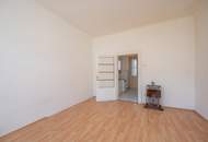 ++1120++ Ihr Projekt im Herzen der Stadt – sanierungsbedürftige 1-Zimmer Altbauwohnung