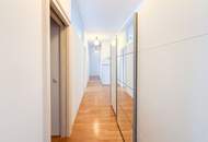 Exclusively furnished attic apartment near Votivpark / including parking space!