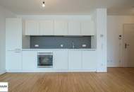 Helle 2 Zimmer Dachgeschosswohnung mit hofseitiger Terrasse - Abendsonne auf der eigenen Terrasse genießen! // ab 02/26 **VIDEO**