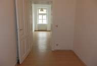 Großzügige 2,5 Zimmer Altbauwohnung, genau zwischen U6 Thaliastraße und Brunnenmarkt !!