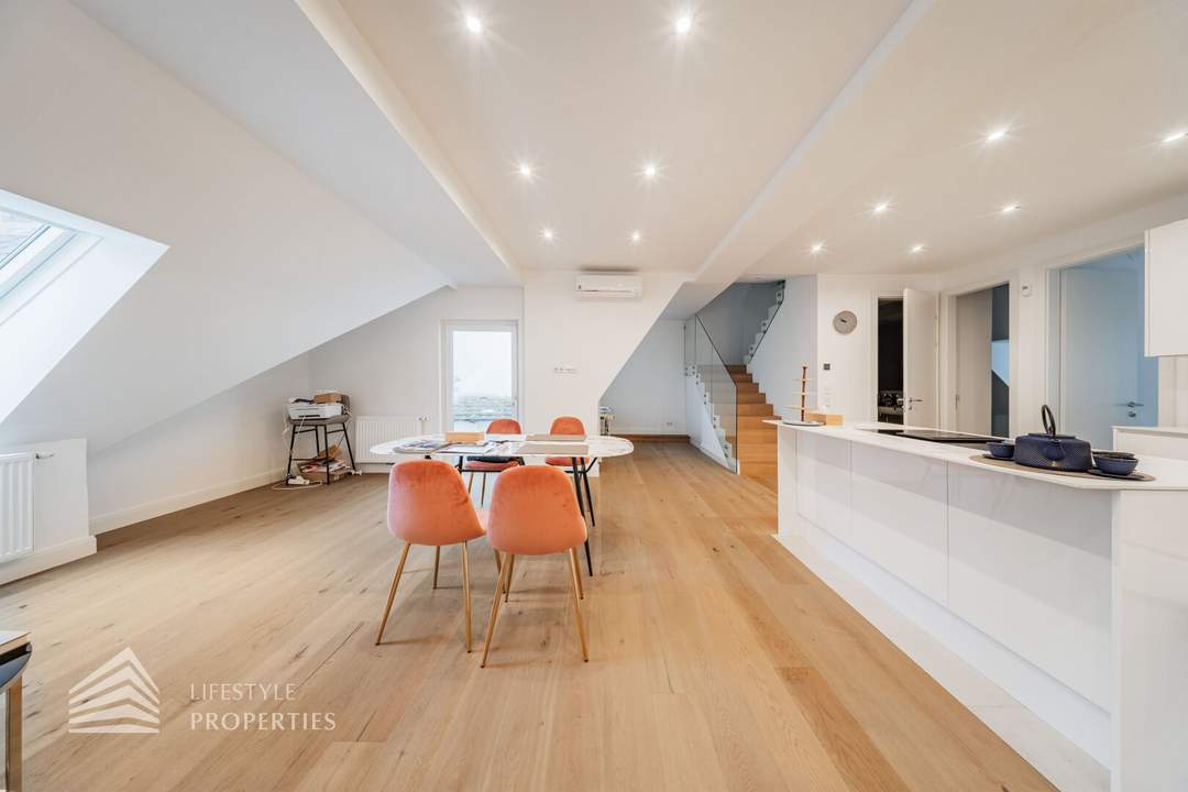 Moderne 4-Zimmer Maisonettewohnung mit Terrasse, Nähe Stephansplatz