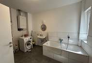 UNBEFRISTET: große 5 Zimmer im frisch ausgebauten Dachgeschoss mit Balkon!