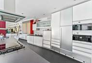 EXTRAVAGANTER BUNGALOW im VILLENVIERTEL! Loftfeeling mit uneinsehbarem Garten, Pool und Wellnessbereich