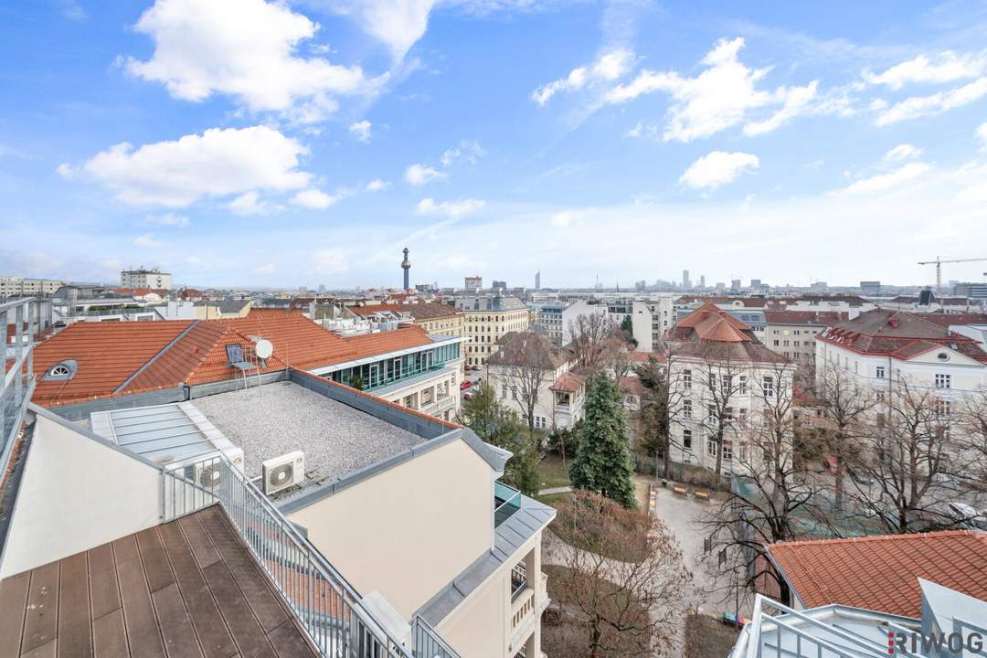 Dachterrassenwohnung mit Weitblick über Wien | PKW-Tiefgarage | Parkausrichtung | 2 Terrassen (28,6m²) | 2 Gehminuten zur U6 | 9 Min. in den 1. Bezirk