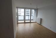 Helle 4-Zimmer-Wohnung mit Loggia!