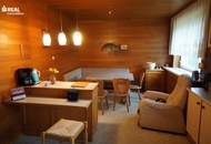 Bungalow in Siedlungsrandlage mit sensationellem Garten und Sauna-Bereich