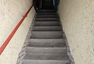 SANIERT: Kleinhaus mit Dachboden auf großem Grundstück in ruhiger Gegend