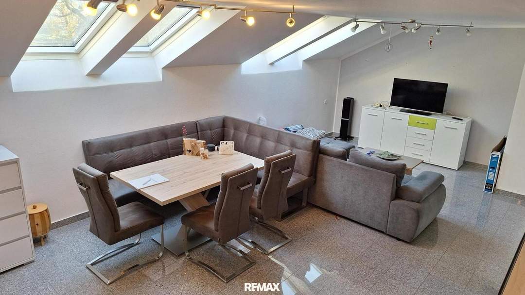 Wunderschöne 3 Zimmer Dachhgeschosswohnung in Gralla zu mieten
