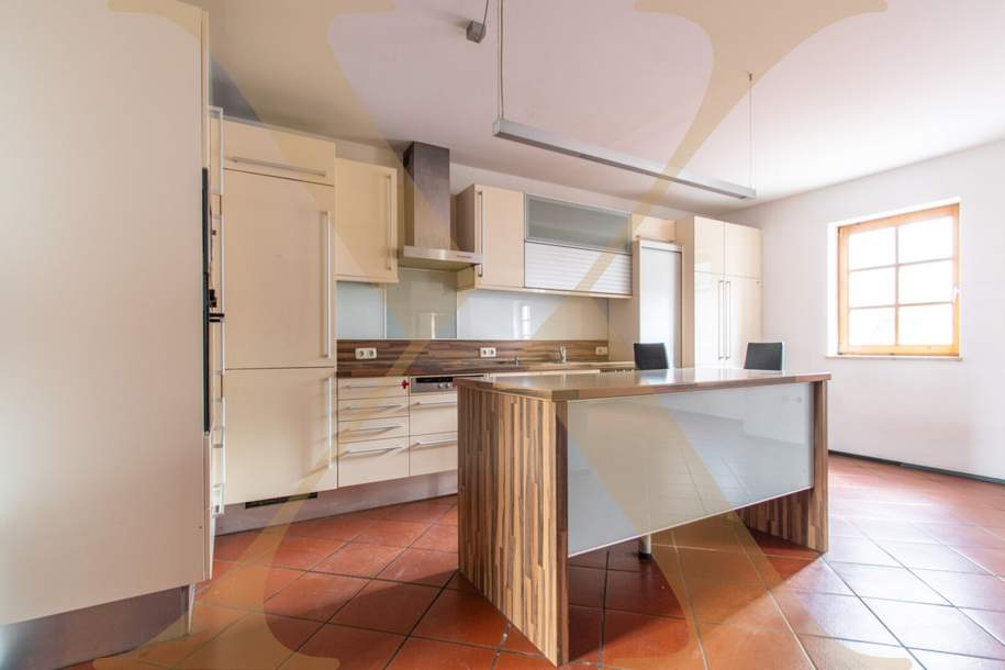 Schönes Stadthaus mit eigenem Garten - mitten im Herzen der Stadt Linz., Haus-miete, 1.802,04,€, 4020 Linz(Stadt)