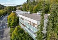 ERSTBEZUG nach Sanierung mit Blick auf Schloss Laudon | ca. 16 m² Loggia | Garagenplatz | Vollausgestattete Küche | Erholungsgebiet angrenzend