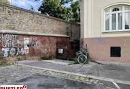 Garage für mindestens 2 Autos + Lagermöglichket bei der Nußdorfer Straße