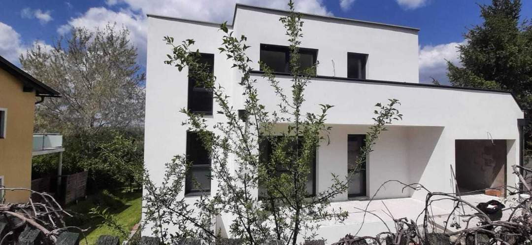 Villa in Hainburg - Bestlage mit unverbaubarem Fernblick