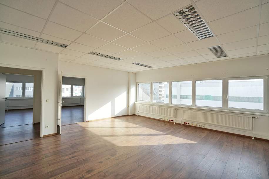 Büroetage mit ca. 265 m² im Industriezentrum NÖ-Süd !!! Anmietung einer Halle im gleichen Objekt ebenfalls möglich !!!, Gewerbeobjekt-miete, 3.740,00,€, 2351 Mödling