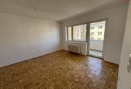 Nette Familienwohnung mit Loggia!
