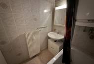 MITTEN im ALTEN ORT + PERFEKT für ZWEI + LOGGIA + nächst Kirche ALT-OTTAKRING!