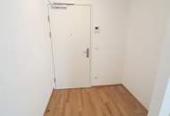 Neubauwohnung mit 2 Zimmern und Balkon im Laend Yard