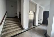UNBEFRISTET - Helle 3,5-Zimmer Altbauwohnung mit Abstellraum und Kellerabteil