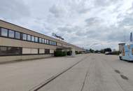 Halle mit Büro