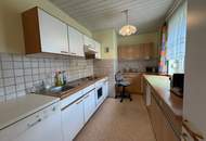 Einfamilienhaus in zentraler, ruhiger Siedlungslage in Hartberg – großer ebener Garten & Nebengebäude