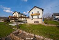 Voll unterkellertes Zweifamilienhaus mit Garten, Carport &amp; Garage in sonniger Zentrumslage von Bad Hall!