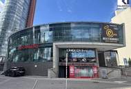 360 TOUR // DC BOX-LOKAL IN TOPLAGE