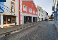 Geschäftshaus beim Hundertwasserbrunnen, Hauptplatz im Zentrum von ZWETTL