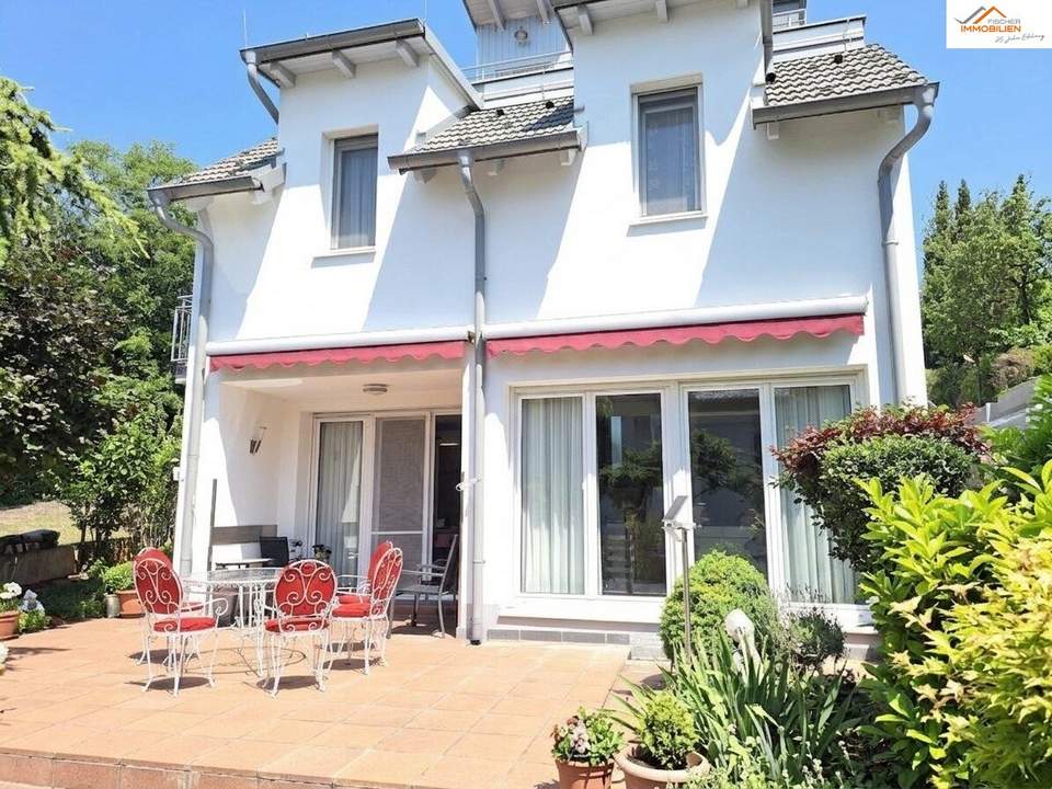 4-Zimmer-Haus mit Garten, Dachterrasse und Wienerwaldblick in Gießhübl