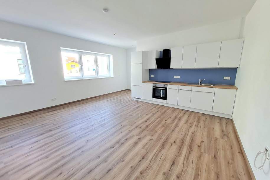 Neuwertige Mietwohnung im Obergeschoss mit Lift, Wohnung-miete, 732,00,€, 4931 Ried im Innkreis