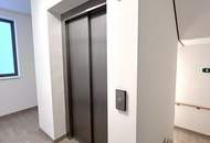 2 Zimmer mit großem Balkon