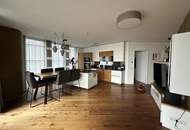 Moderne 3 Zimmer mit Balkon (teilmöbliert) und vielen Extras im Haus!