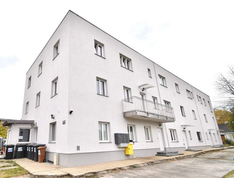 Gepflegtes Mini-Apartment mit Badezimmer in zentraler Lage - Zimmer 11! Nähe BMW, SKF!!!